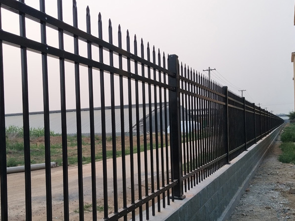 工厂围墙护栏