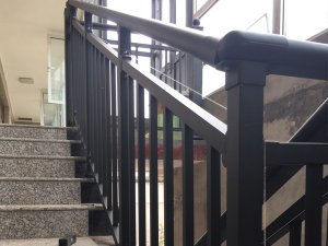 学校楼梯护栏
