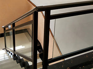 铝合金玻璃楼梯扶手