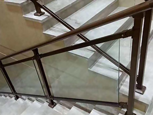 商场玻璃楼梯扶手