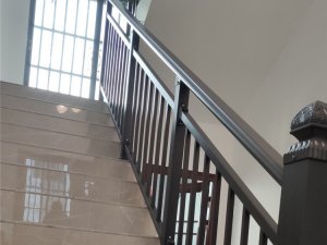 楼梯扶手高度规范要求国家标准