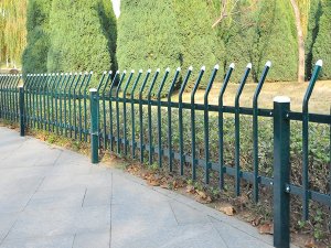 绿化护栏多少线一米？